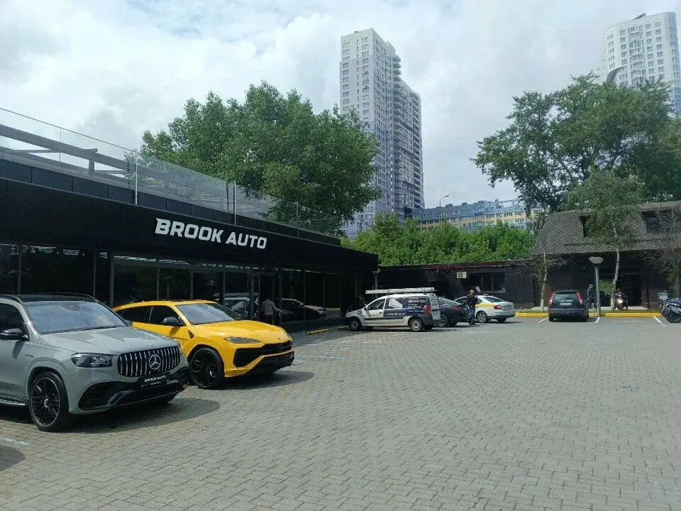 Zeekr BROOK AUTO — дилер Зикр в Москве