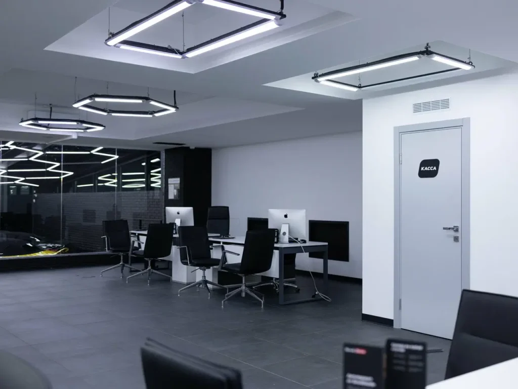 Zeekr BROOK AUTO — дилер Зикр в Москве