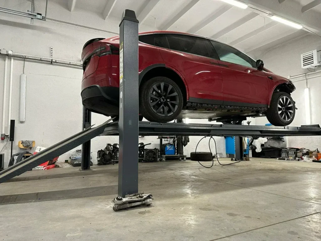«TeslaShop» - магазин запчастей Zeekr в Москве